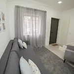 Guest Amparo Dollhouse * بورتو