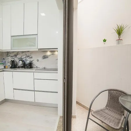 Apartman Guest Amparo Dollhouse *