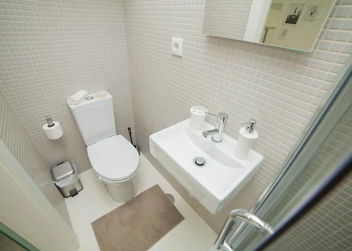 Daire Guest Amparo Dollhouse