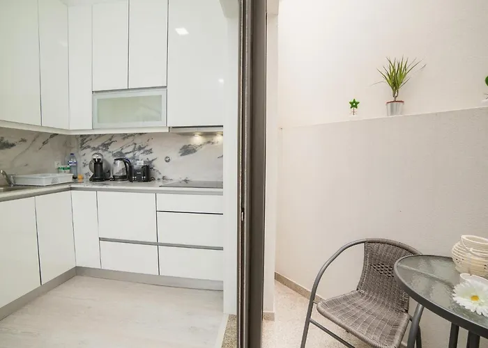 Apartman Guest Amparo Dollhouse *