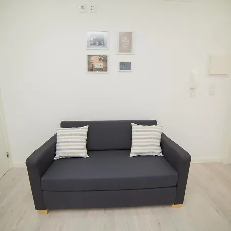 Guest Amparo Dollhouse