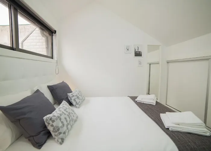 Guest Amparo Dollhouse *