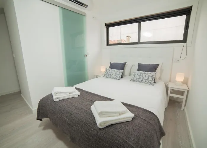 Guest Amparo Dollhouse *