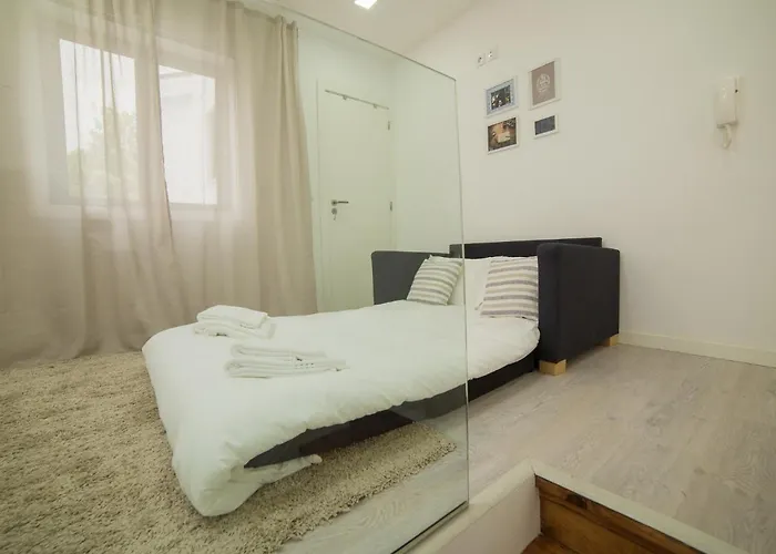 Guest Amparo Dollhouse *