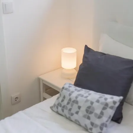 Guest Amparo Dollhouse * Porto