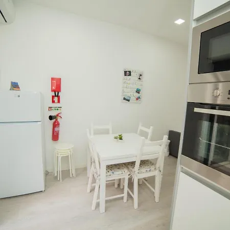 Apartment Guest Amparo Dollhouse Porto