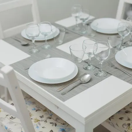 Guest Amparo Dollhouse * פורטו